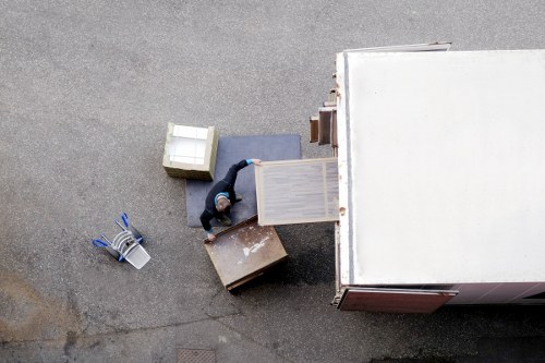 Customer complaint review for a man with van moving service