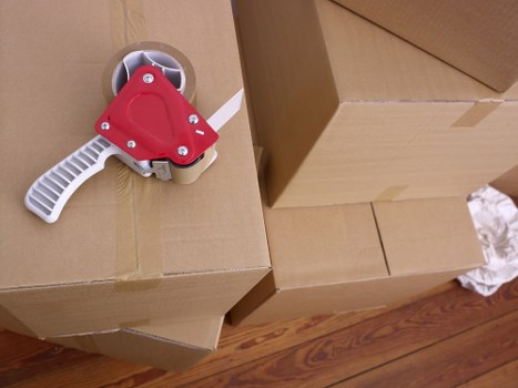 Preparation and loading for a man with van move in East London